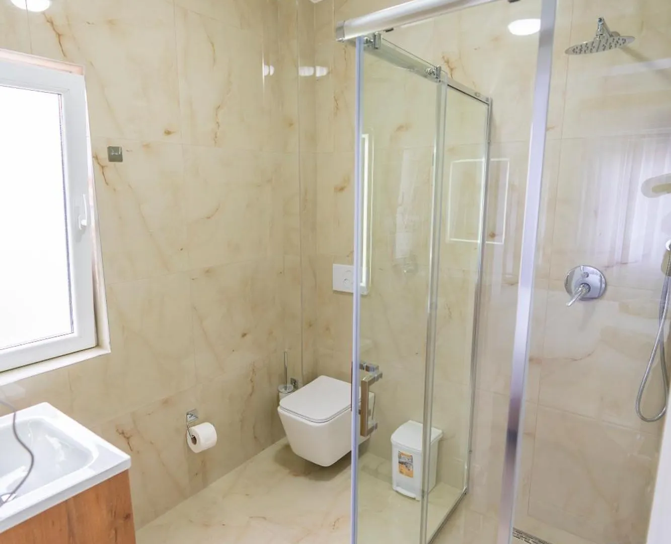 בית הארחה Hotel Shkodra Comfort